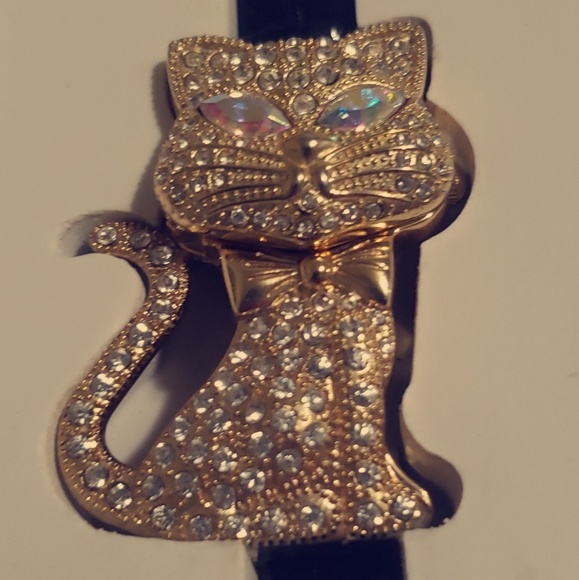 Watch with 10 straps. - Picture 3 of 4